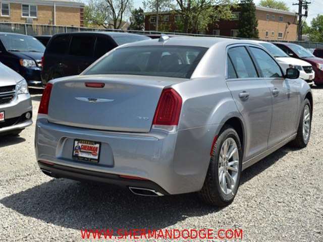 2017 Chrysler 300 Limited 4Dr Sedan